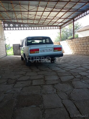 LADA (VAZ) 2107 2006, 75,000 km - 1.6 l - Salyan