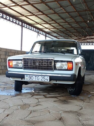 LADA (VAZ) 2107 2006, 75,000 km - 1.6 l - Salyan