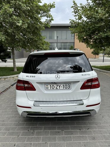 Mercedes ML 250 4MATIC 2014, 210,000 km - 2.1 l - Bakı