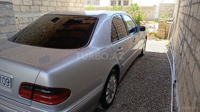 Mercedes E 200 d 1999, 633,800 km - 2.0 l - Göygöl