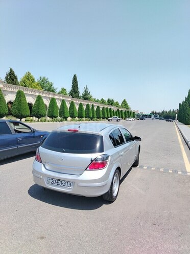 Opel Astra 2009, 250,000 km - 1.4 l - Gəncə