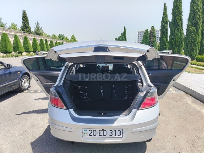 Opel Astra 2009, 250,000 km - 1.4 l - Gəncə