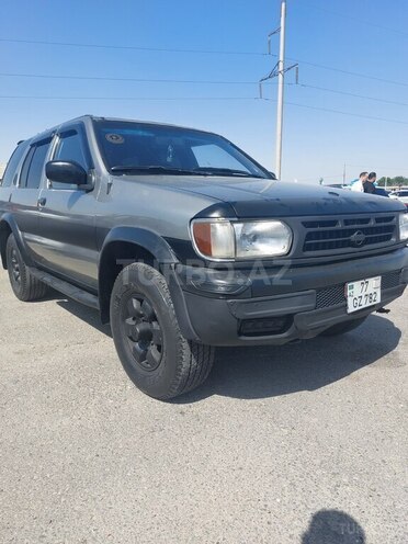Nissan Pathfinder 1998, 250,632 km - 3.3 l - Bakı