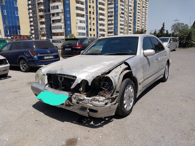 Mercedes E 280 2000, 455,123 km - 2.8 л - Bakı