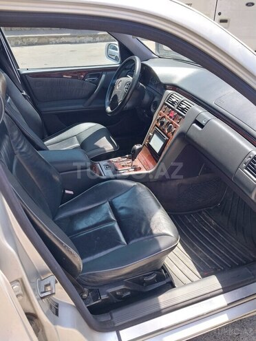Mercedes E 280 2000, 455,123 km - 2.8 л - Bakı