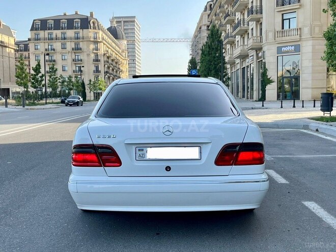 Mercedes E 320 2000, 193,000 km - 3.2 l - Bakı