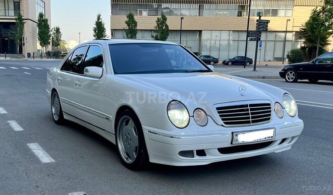 Mercedes E 320 2000, 193,000 km - 3.2 l - Bakı