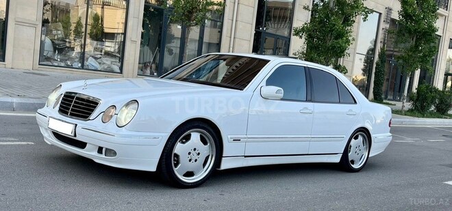 Mercedes E 320 2000, 193,000 km - 3.2 l - Bakı