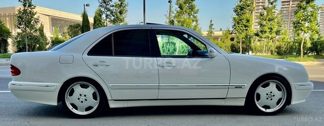 Mercedes E 320 2000, 193,000 km - 3.2 l - Bakı