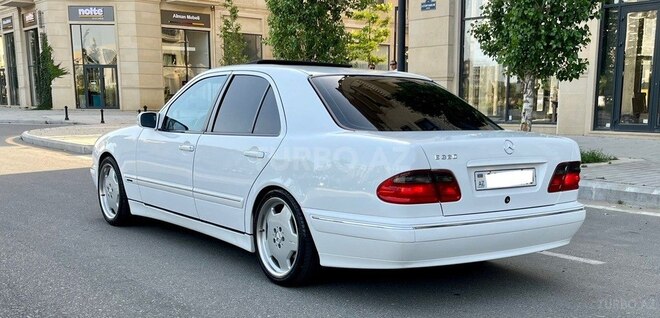 Mercedes E 320 2000, 193,000 km - 3.2 l - Bakı