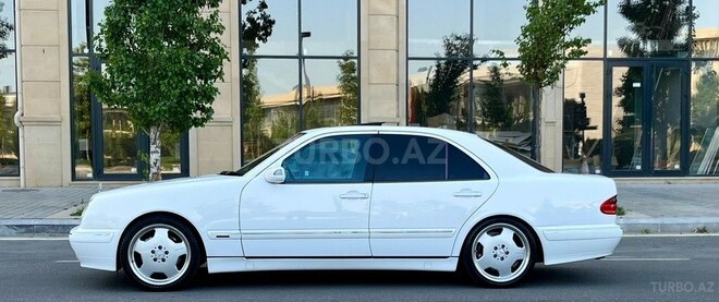 Mercedes E 320 2000, 193,000 km - 3.2 l - Bakı