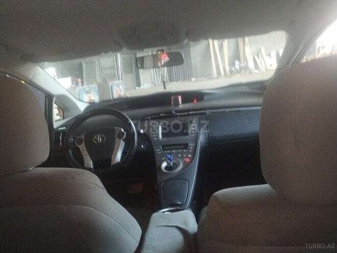 Toyota Prius 2014, 273,588 km - 1.8 l - Gəncə