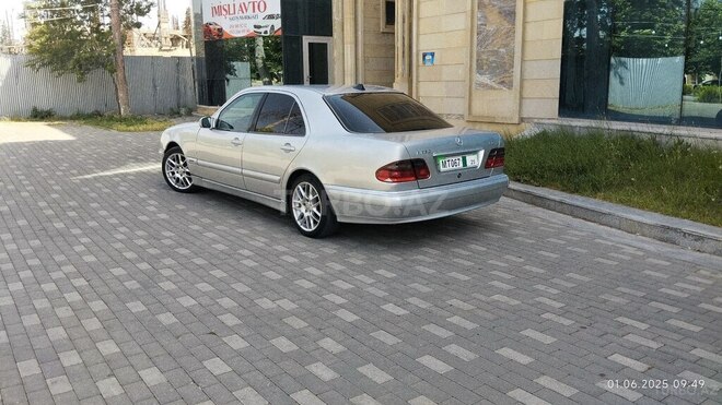 Mercedes E 220 d 1999, 324,568 km - 2.2 л - İmişli