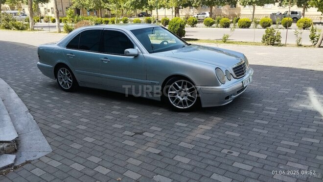 Mercedes E 220 d 1999, 324,568 km - 2.2 л - İmişli