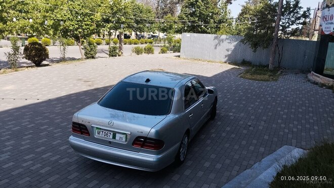 Mercedes E 220 d 1999, 324,568 km - 2.2 л - İmişli
