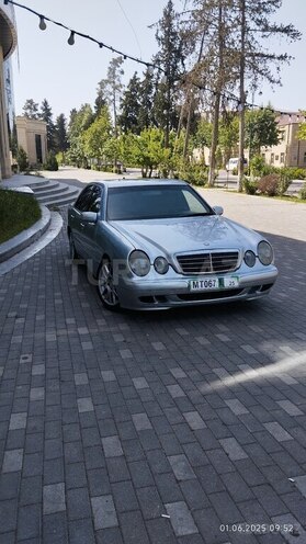 Mercedes E 220 d 1999, 324,568 km - 2.2 л - İmişli