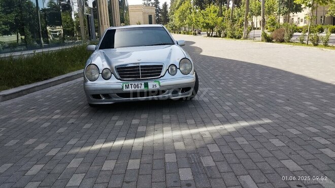 Mercedes E 220 d 1999, 324,568 km - 2.2 л - İmişli