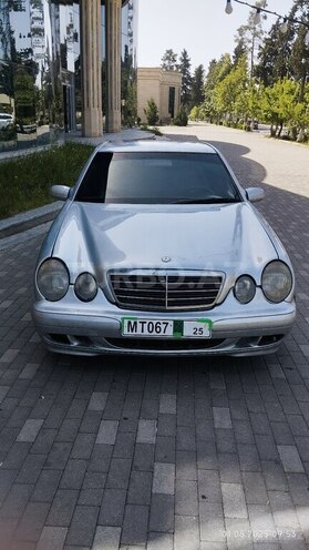 Mercedes E 220 d 1999, 324,568 km - 2.2 л - İmişli