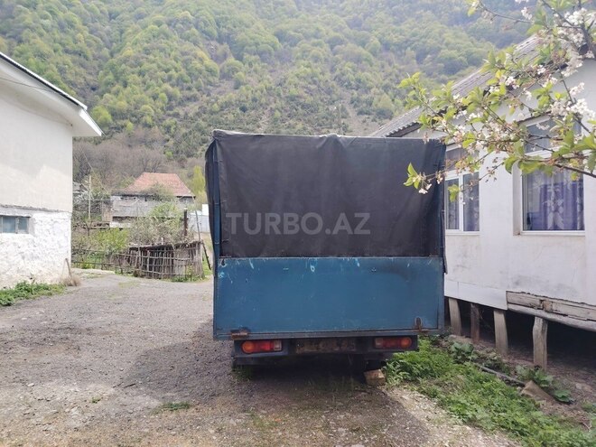 Hyundai H 100 1998, 296,453 km - 2.5 л - Qax