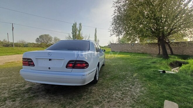 Mercedes E 270 2000, 699,101 km - 2.7 л - Sabirabad