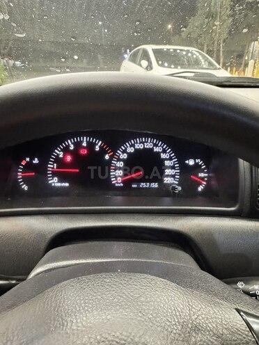 Toyota Corolla 2006, 251,000 km - 1.4 l - Şirvan