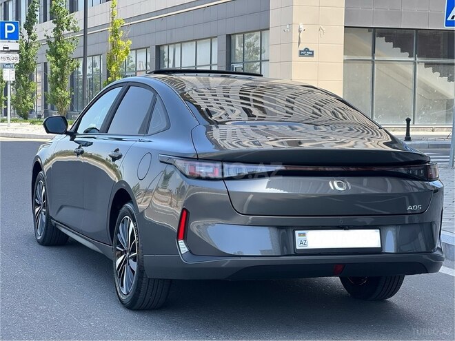 Changan Qiyuan A05 2025, 1,200 km - 1.5 л - Bakı