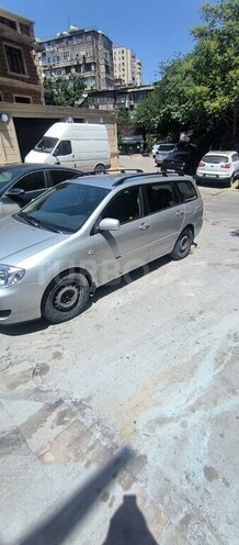 Toyota Corolla 2005, 320,000 km - 1.4 l - Bakı