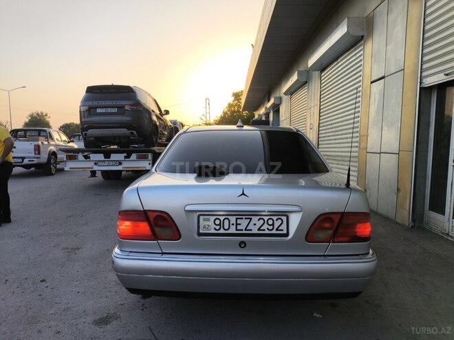Mercedes E 200 1999, 680,000 km - 2.0 л - Ağdaş