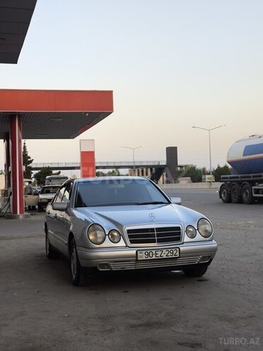 Mercedes E 200 1999, 680,000 km - 2.0 л - Ağdaş