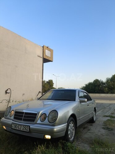 Mercedes E 200 1999, 680,000 km - 2.0 л - Ağdaş