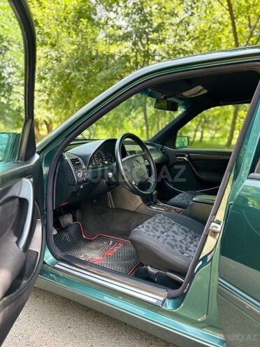 Mercedes C 180 1999, 220,000 km - 1.8 l - Gəncə