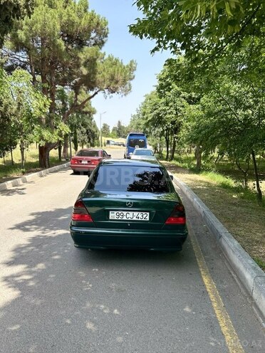 Mercedes C 180 1999, 220,000 km - 1.8 l - Gəncə