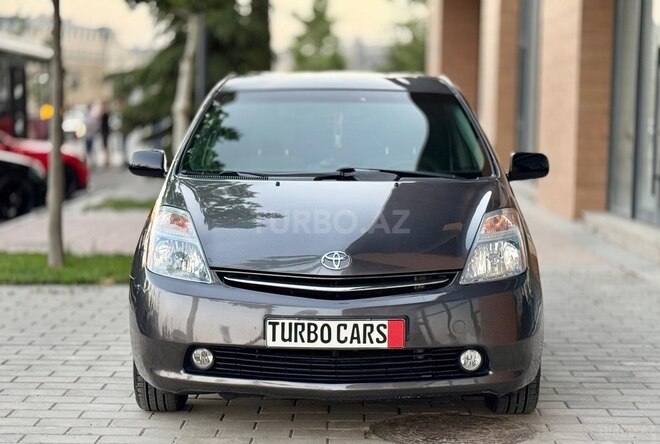 Toyota Prius-5