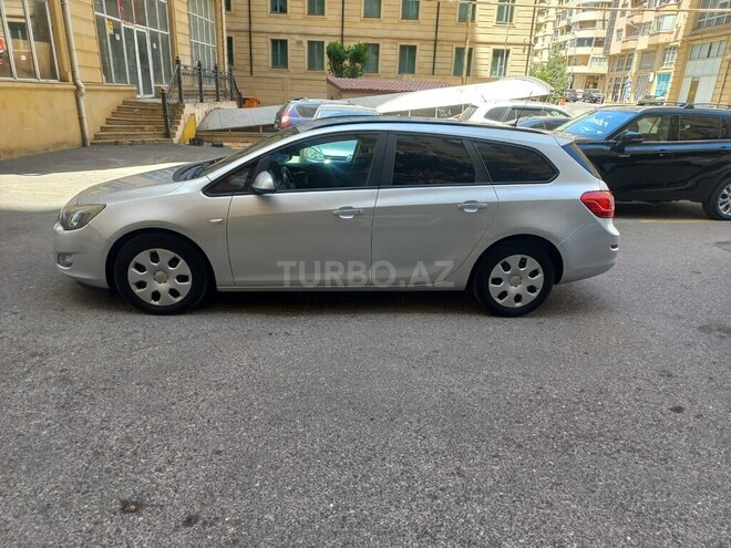 Opel Astra 2011, 270,000 km - 1.3 l - Bakı