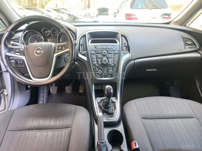 Opel Astra 2011, 270,000 km - 1.3 l - Bakı