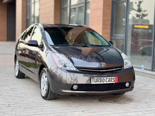 Toyota Prius-8