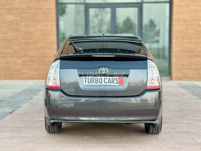 Toyota Prius-11