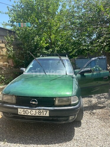 Opel Astra 2006, 394,467 km - 2.0 l - Bakı