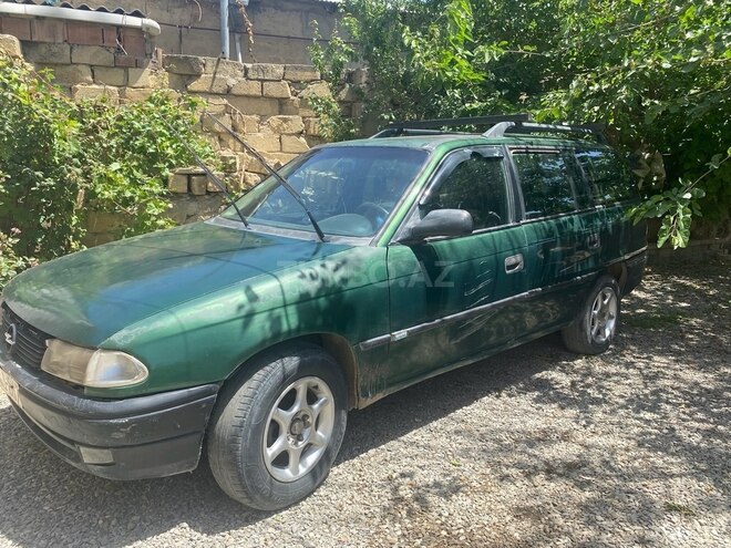 Opel Astra 2006, 394,467 km - 2.0 l - Bakı