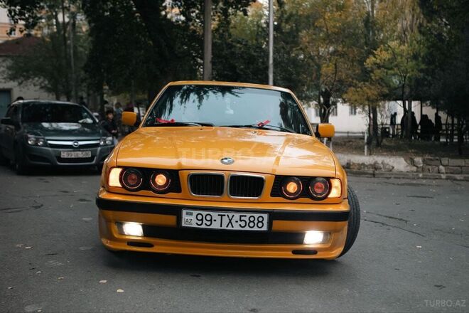 BMW 520 1994, 353,000 km - 2.0 л - Bakı