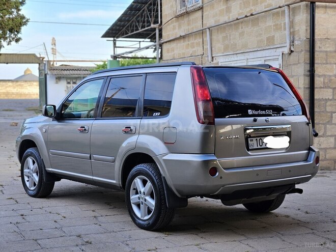 Nissan X-Trail 2005, 215,516 km - 2.5 л - Salyan