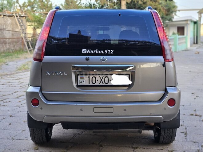 Nissan X-Trail 2005, 215,516 km - 2.5 л - Salyan