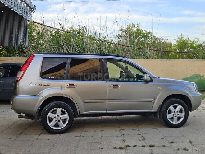 Nissan X-Trail 2005, 215,516 km - 2.5 л - Salyan