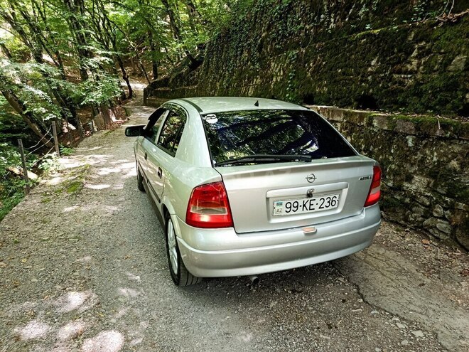 Opel Astra 2001, 236,476 km - 1.6 l - Şəki