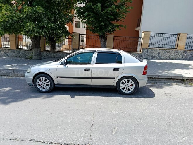 Opel Astra 2001, 236,476 km - 1.6 l - Şəki