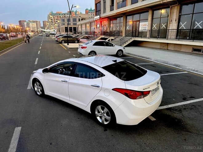 Hyundai Avante 2013, 210,000 km - 1.6 l - Sumqayıt