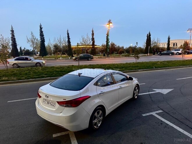 Hyundai Avante 2013, 210,000 km - 1.6 l - Sumqayıt