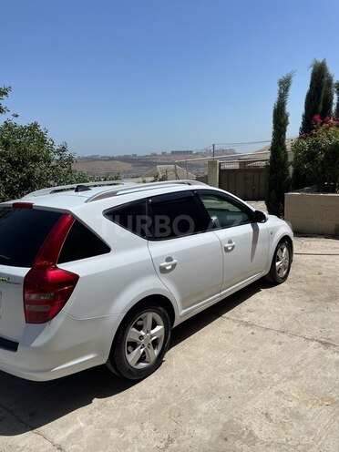 Kia Ceed 2010, 280,000 km - 1.6 л - Bakı