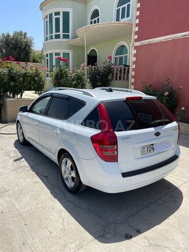 Kia Ceed 2010, 280,000 km - 1.6 л - Bakı
