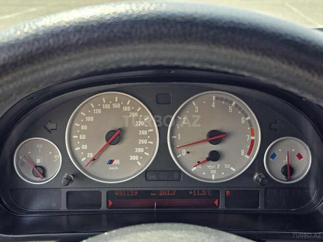 BMW 528 2000, 492,000 km - 2.8 л - Bakı